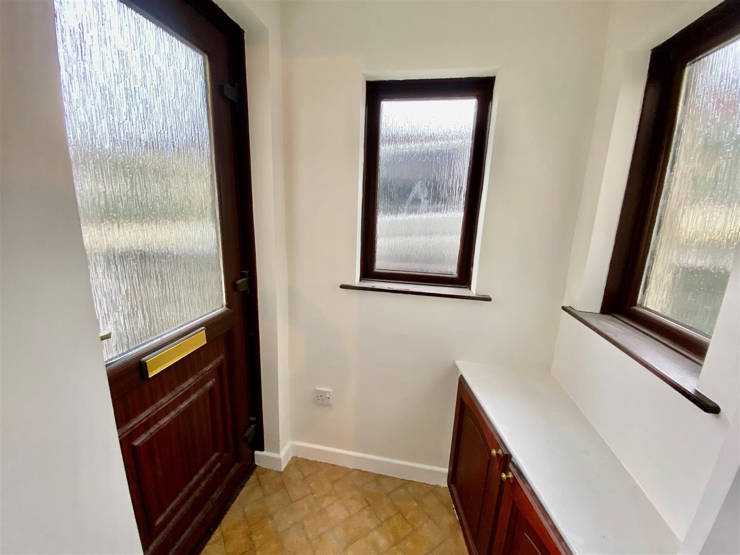 Crown Road, Kenfig Hill, Bridgend County Borough, CF33 6EN